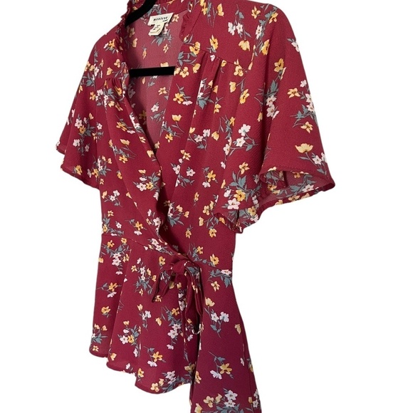 Monteu | Floral Peplum Top | Side Tie Detail - Picture 4 of 7